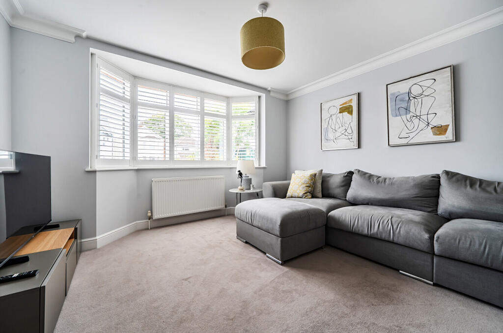 House in Slough, Burnham - View 3