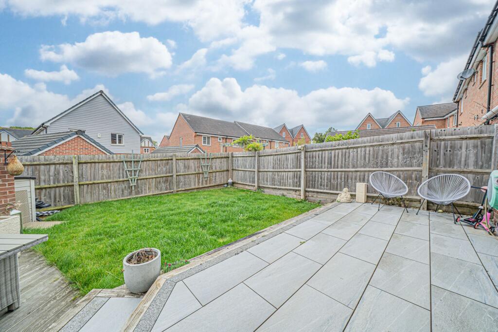 Additional image 6 of Mount Close, Cheswick Green, B90
