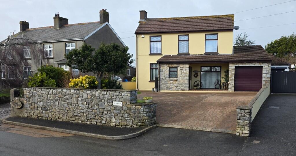 Main image of property: Higher End, CF62