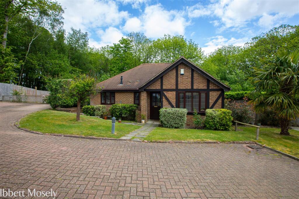 Main image of property: Oak Warren, Sevenoaks