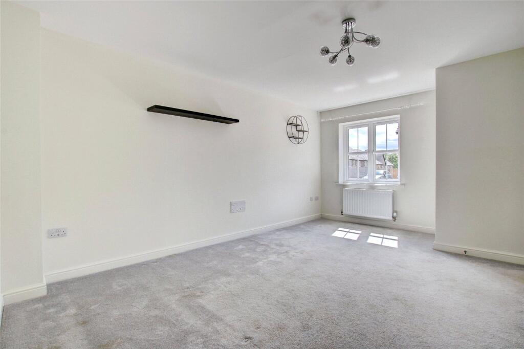 House in Durham - View 4