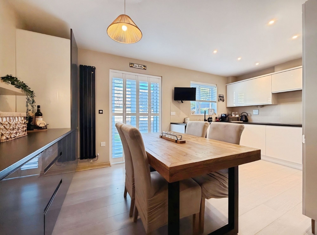 House in Swindon, St. Andrews - More