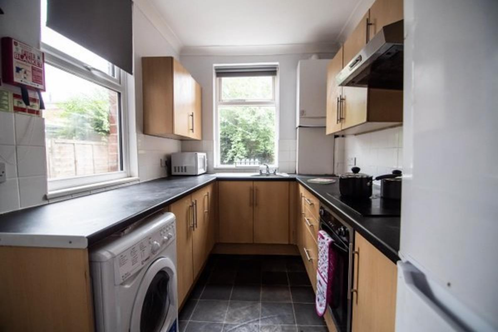 House in Sheffield - View 4