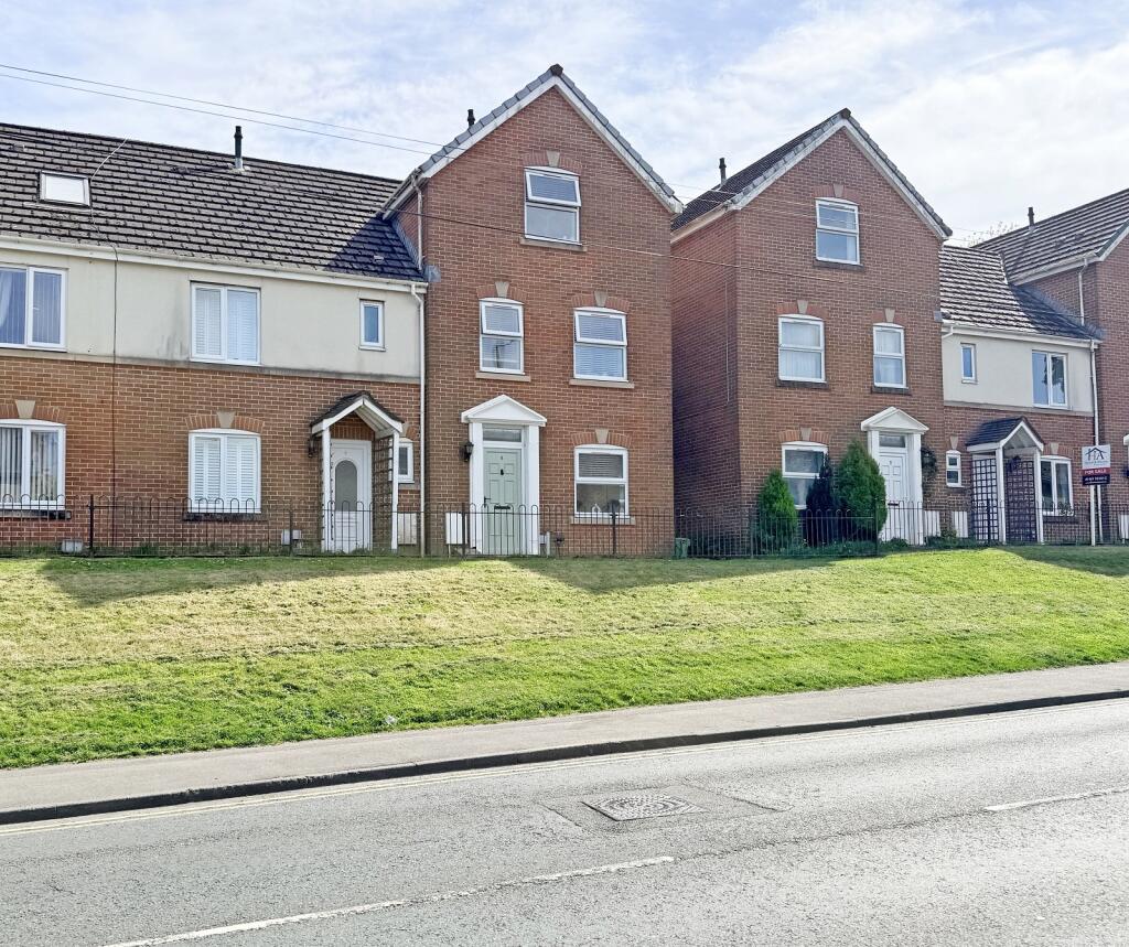 Main image of property: Rhiw'r Derwen, Llanharan, Pontyclun, Rhondda Cynon Taff. CF72 9GL