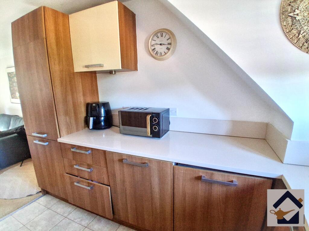 Apartment in Newport Pagnell, City of Milton Keynes - View 5