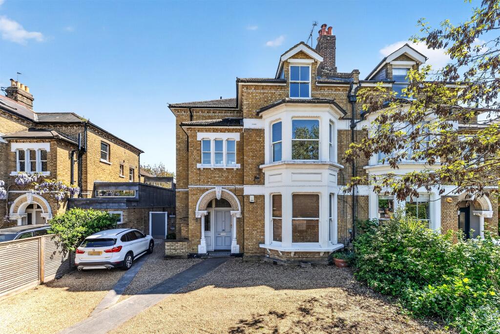Main image of property: Earlsfield Road, London