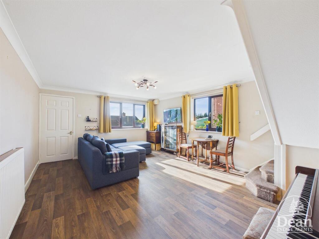 Court Road, Lydney photo 2