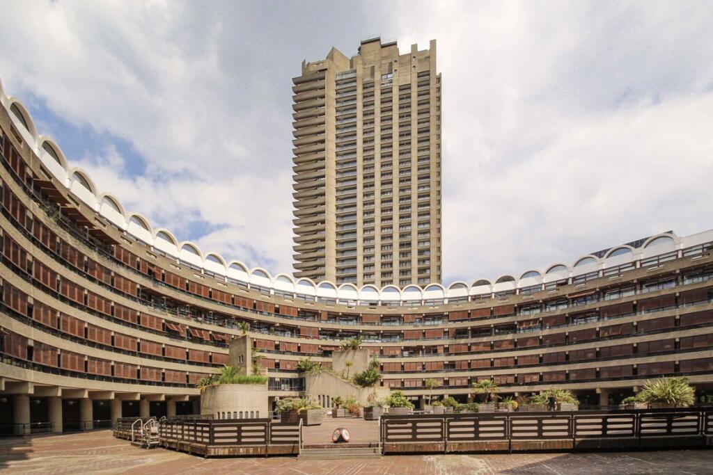 Main image of property: Frobisher Crescent, Barbican