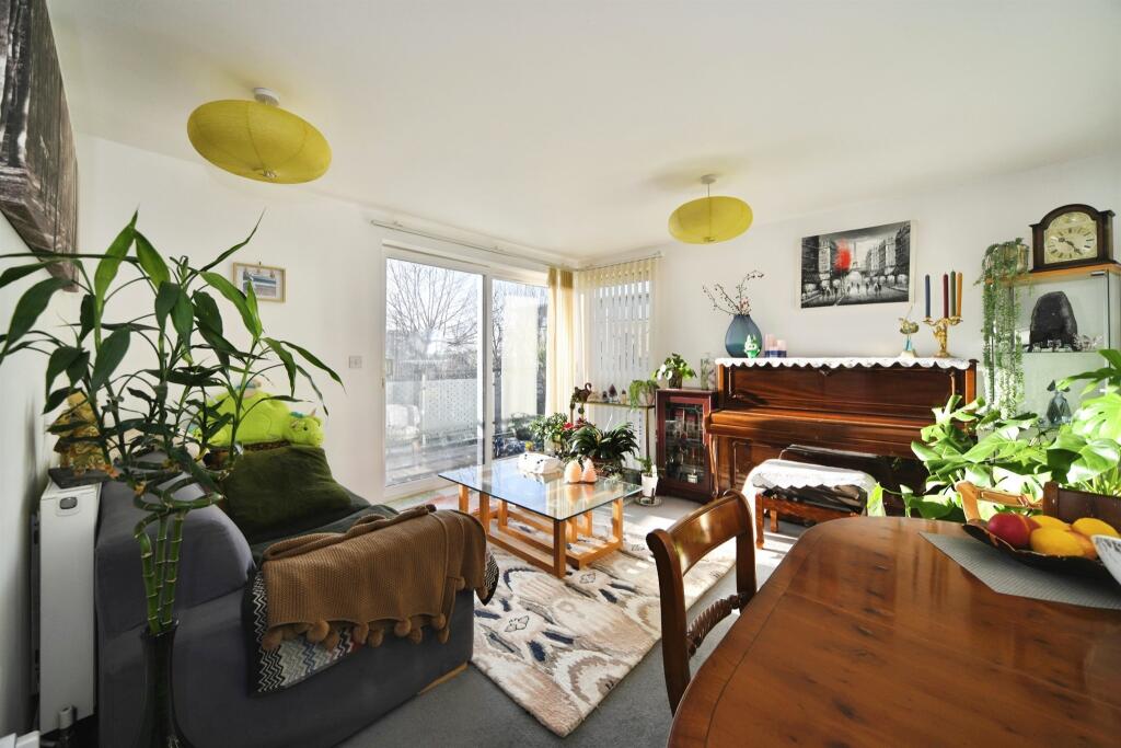 Main image of property: Metropolitan Station Approach, Watford