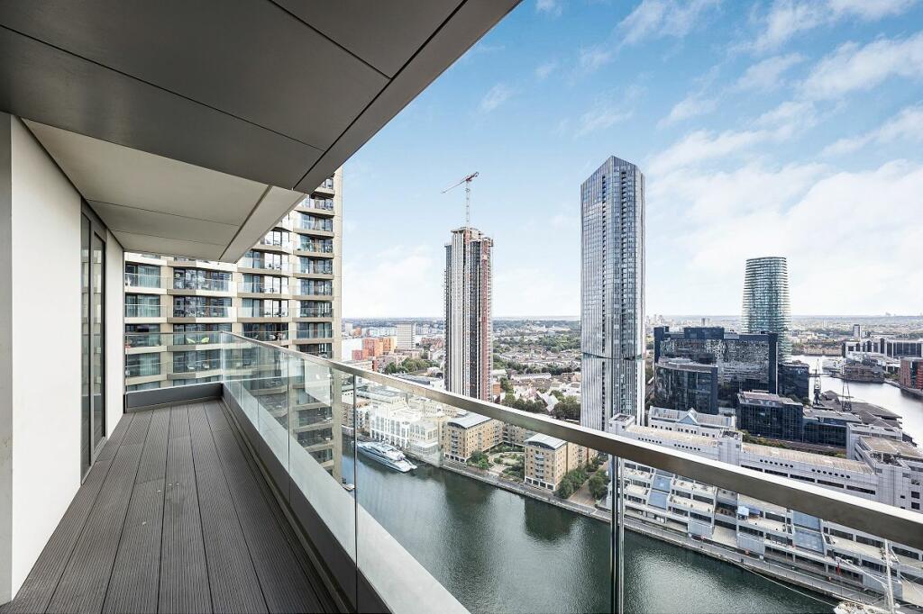 10 Park Drive, Canary Wharf, E14 photo 3
