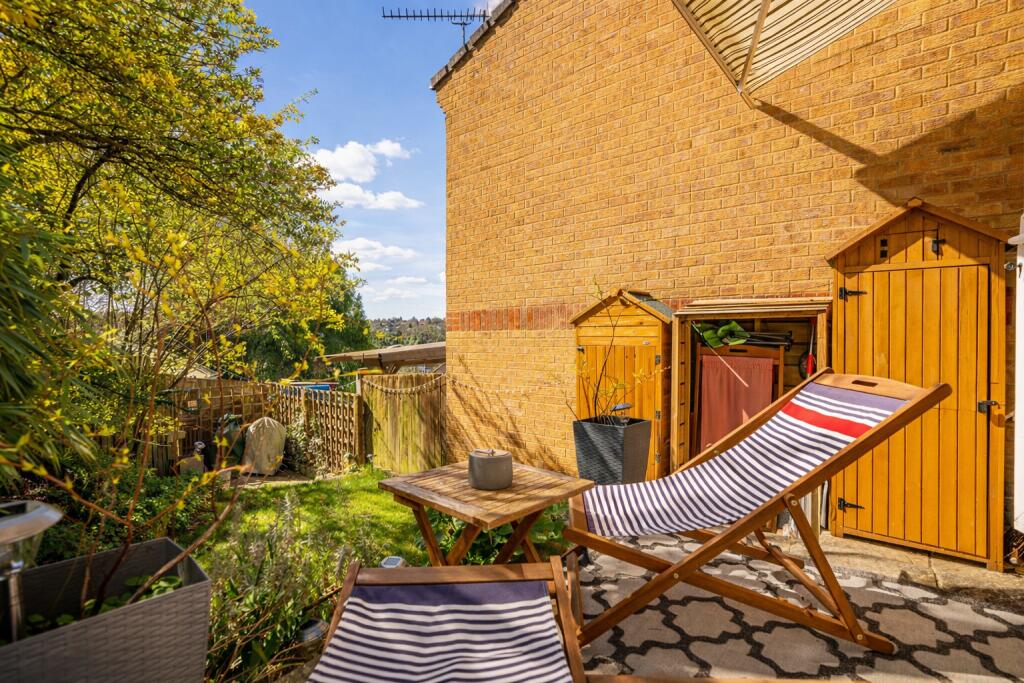 Additional image 3 of Barley Rise, Northfield Road, Harpenden, Hertfordshire, AL5