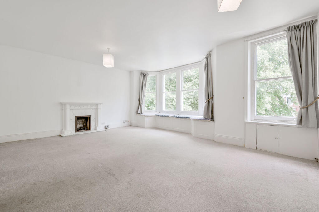Dukes Avenue, Chiswick, London, W4 photo 3