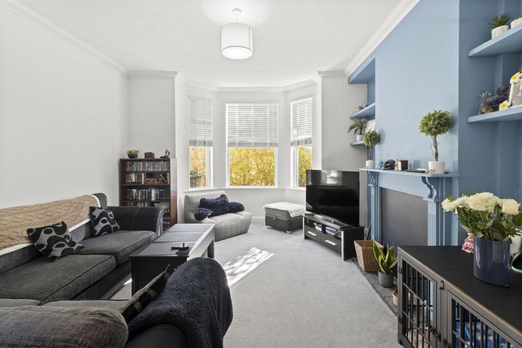 House in Eastbourne, Seaside, Roselands - View 5