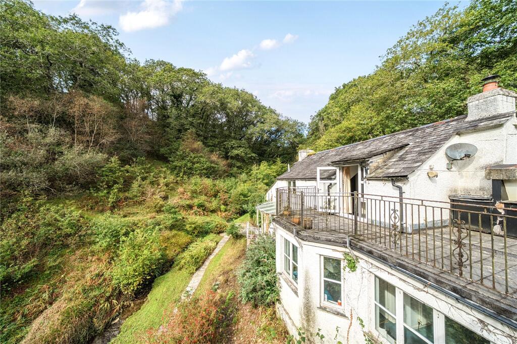 House in Plymouth, St. Breock - More