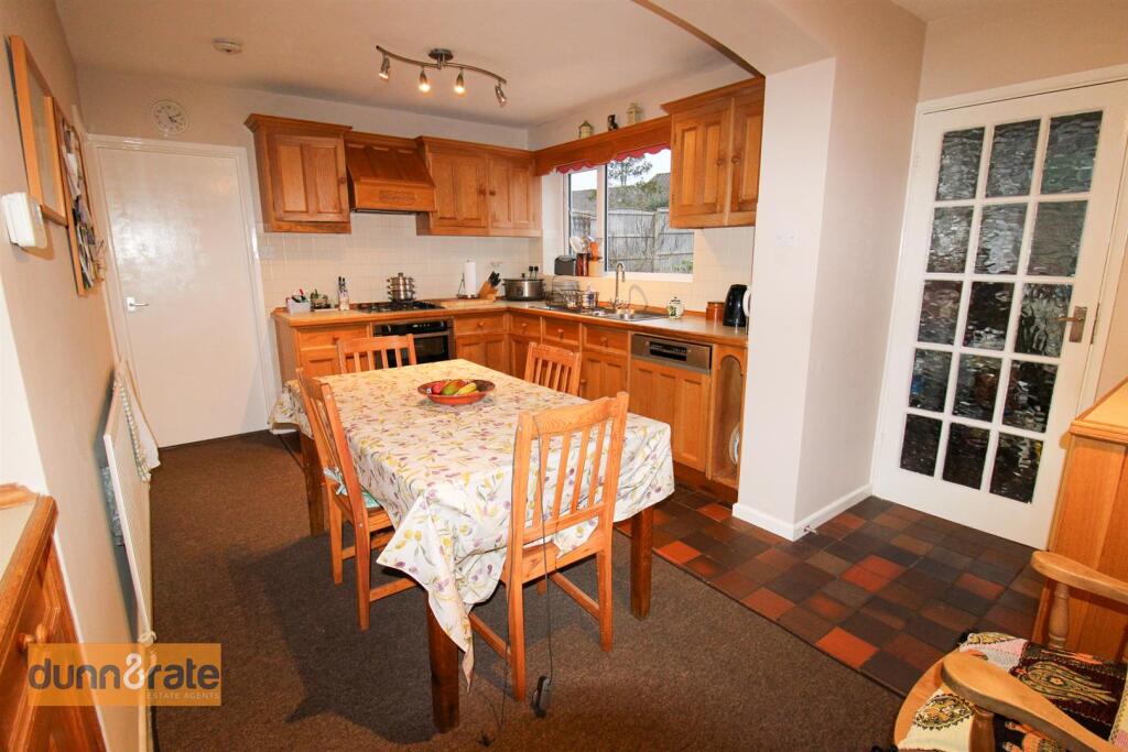 Leek New Road, Baddeley Green, Stoke-On-Trent photo 3