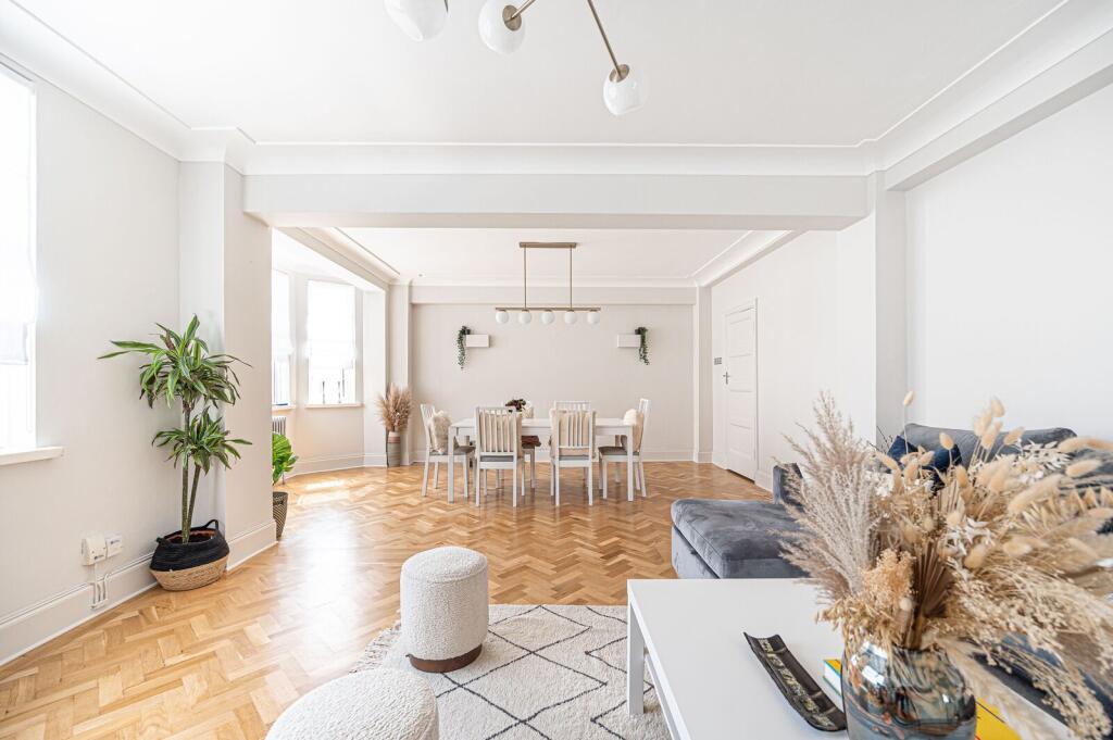 Apartment in London - View 3