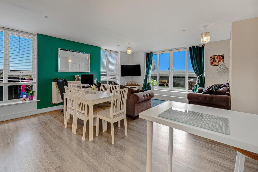 House in Romford - View 5