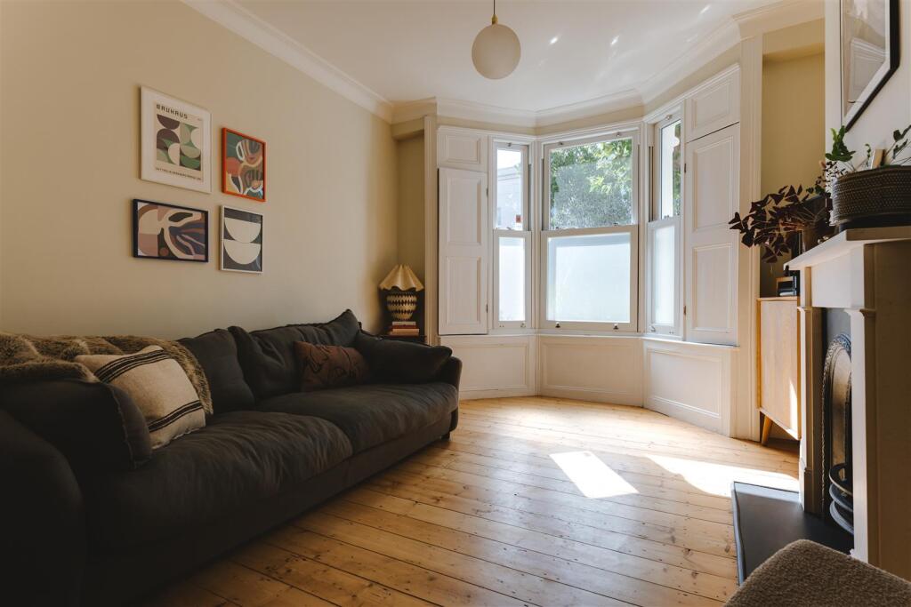 House in London - View 5