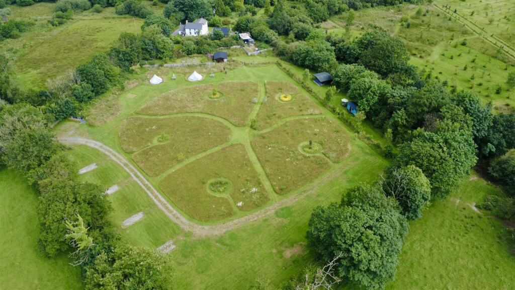 Main image of property: Plwmp, Llandysul