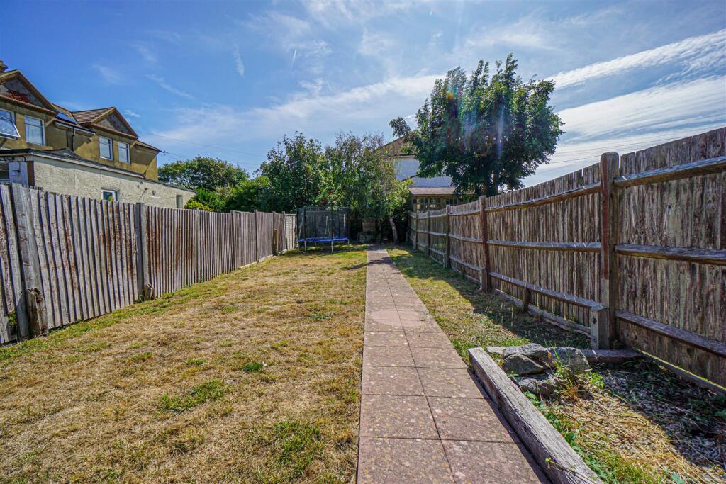 House in Tonbridge - More