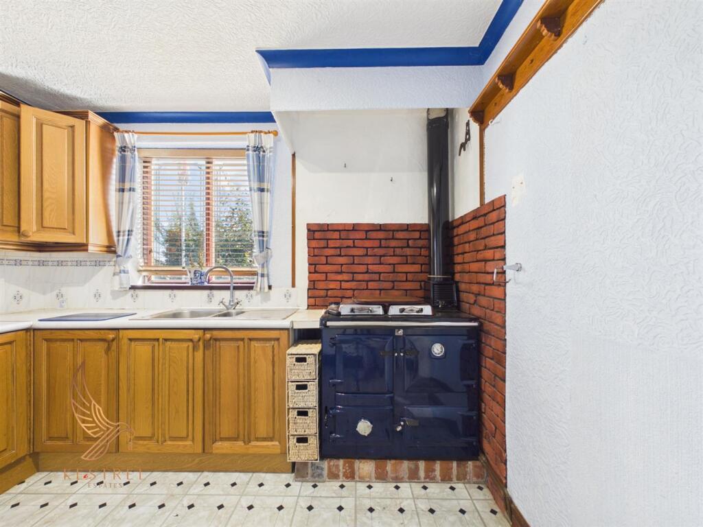 House in Wakefield - View 4