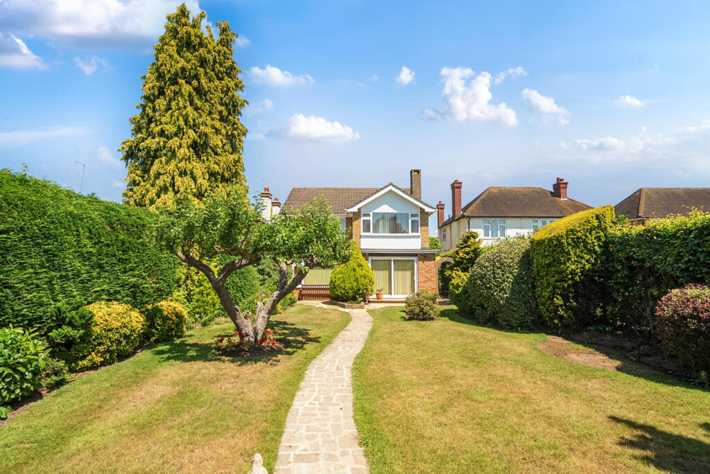 Main image of property: Between Streets, Cobham, KT11