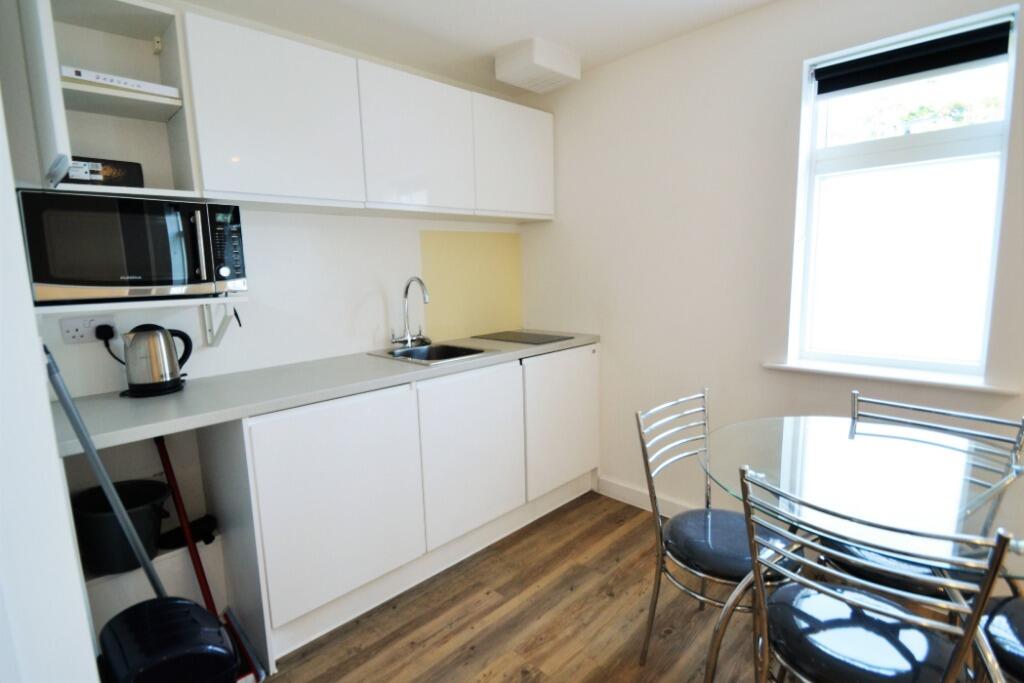 Apartment in Cambridge - View 5