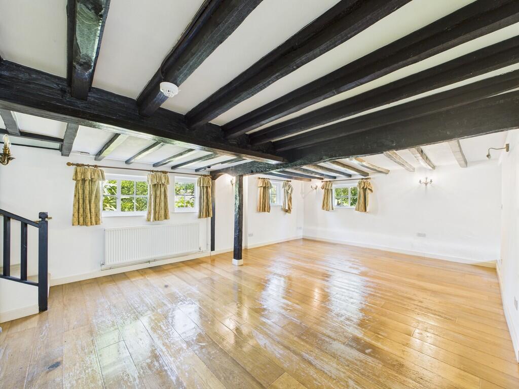 House in Redhill - View 5