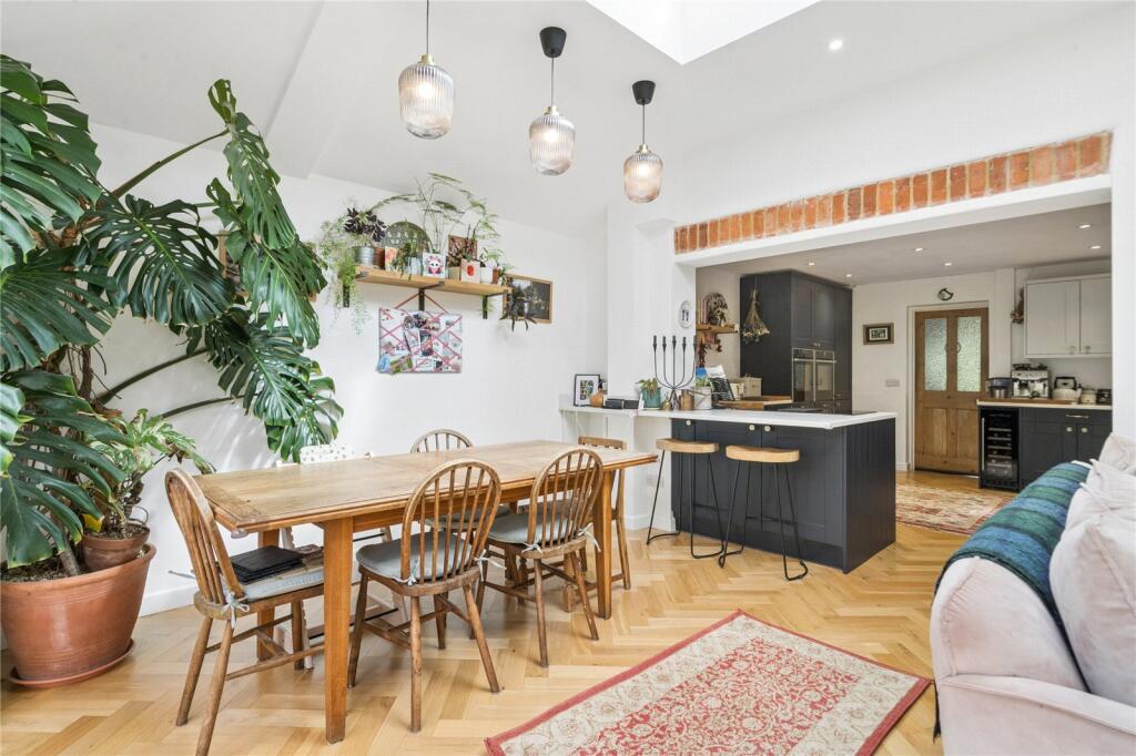 Heathfield Avenue, Binfield Heath, Henley-on-Thames, Oxfordshire, RG9 - View 3