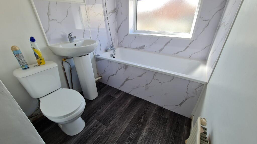 Additional image 11 of Lynton Avenue, West Bromwich,West Midlands, B71