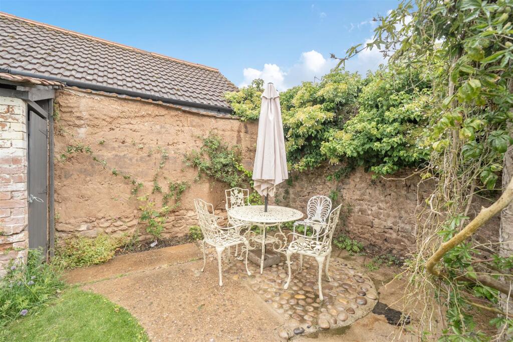 4 Fore Street, Otterton, Budleigh Salterton - View 3