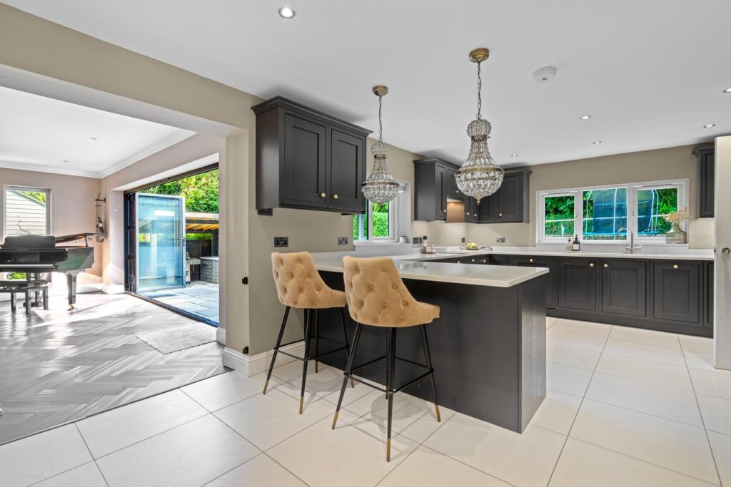Painswick Road, Brockworth, Gloucester, GL3 photo 2