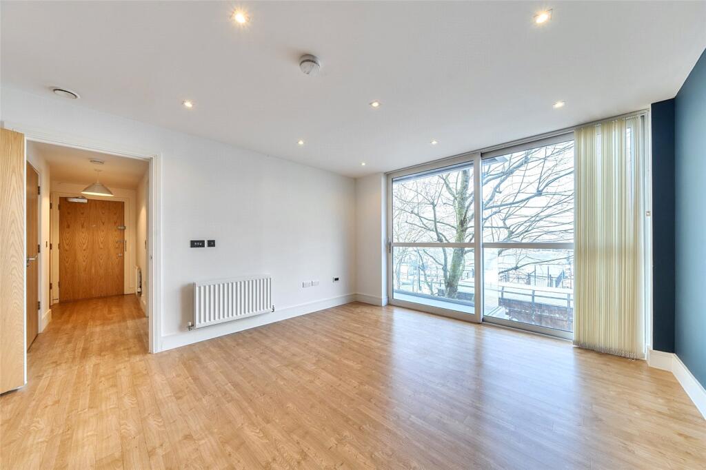 Main image of property: Tavern Quay, Rope Street, Surrey Docks, SE16