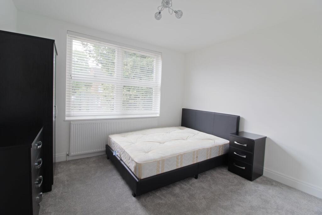 House in London - View 5