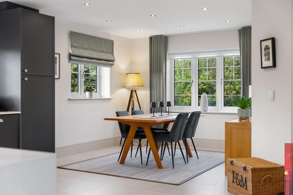 House in Worcester - View 4