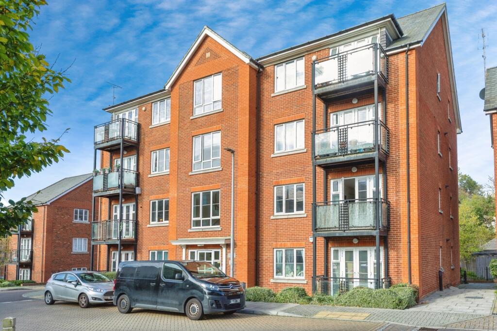 Main image of property: Silver Streak Way, ROCHESTER, Kent, ME2