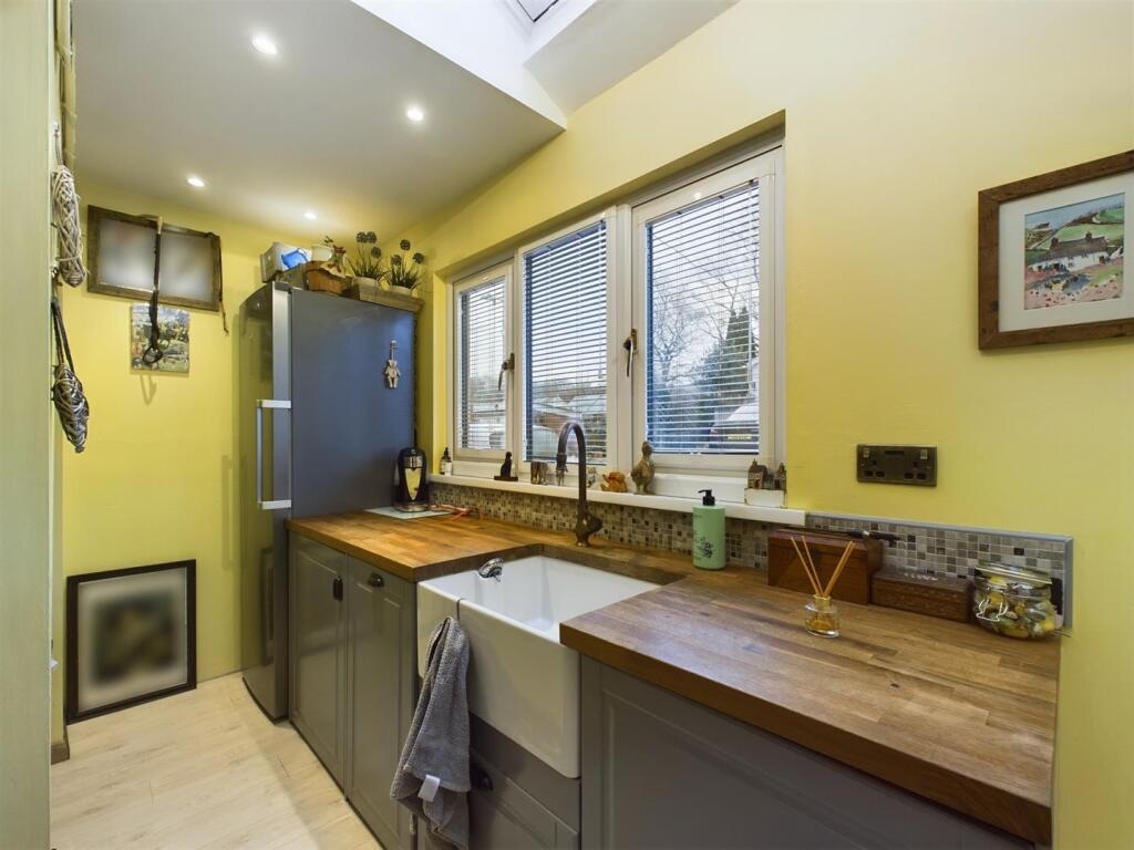 House in Blackmill, St. Bride's Minor - View 4