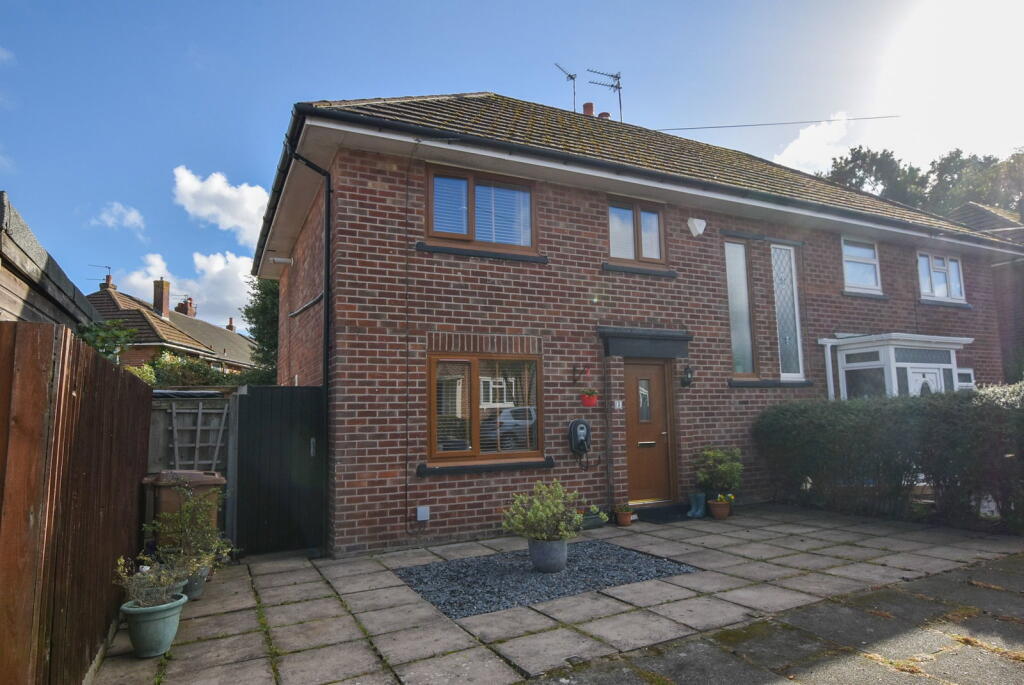 3-bed semi-detached on Chiltern Road, Prenton, £199,995