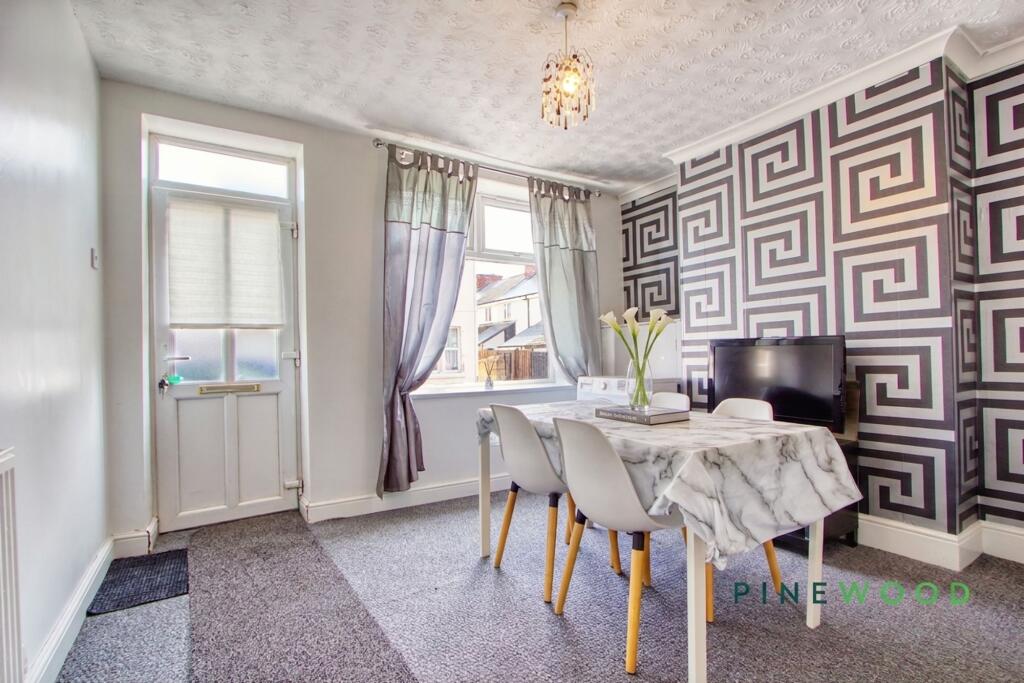 House in Mansfield, Nottinghamshire - View 5