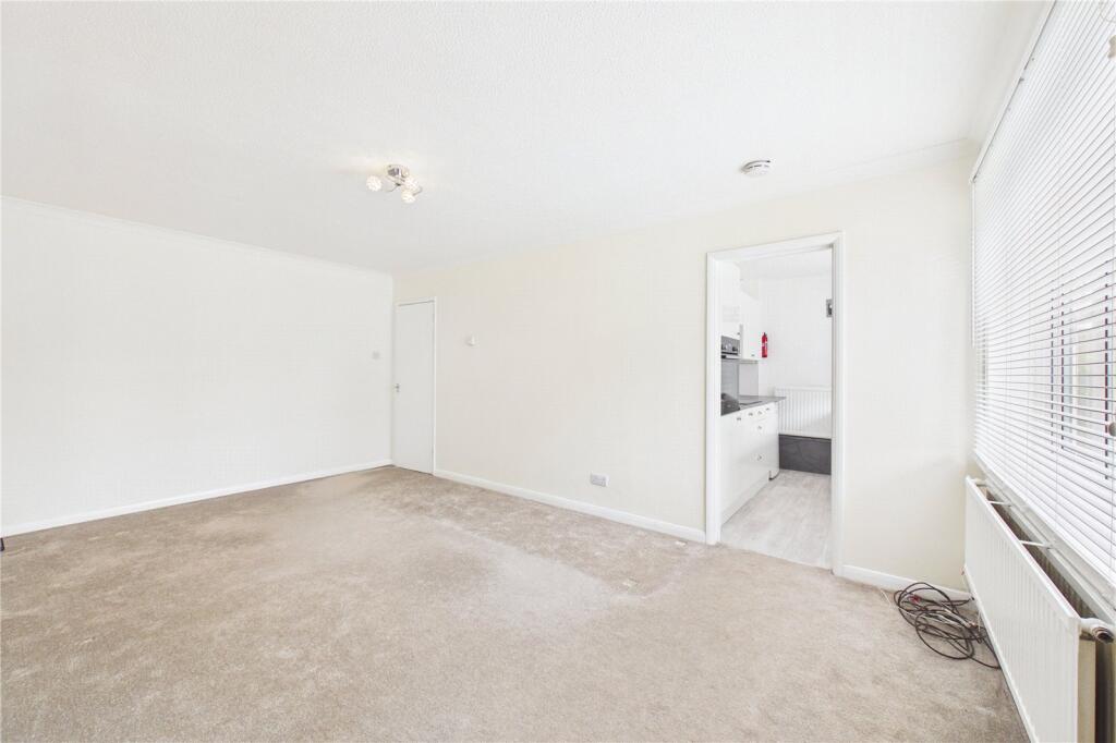 Apartment in Pangbourne, West Berkshire - View 4