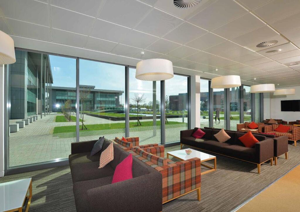 Business Lounge.jpg