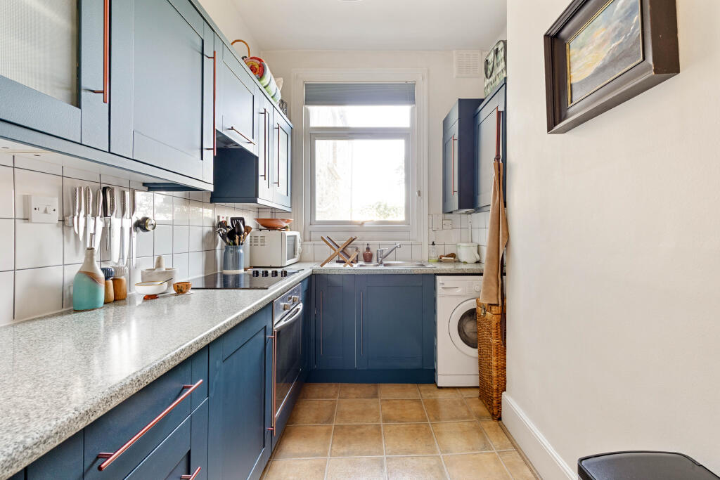 Apartment in London - More