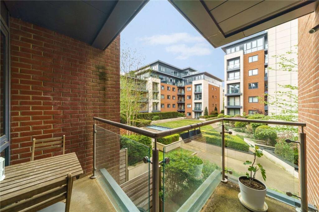 Apartment in London - View 4