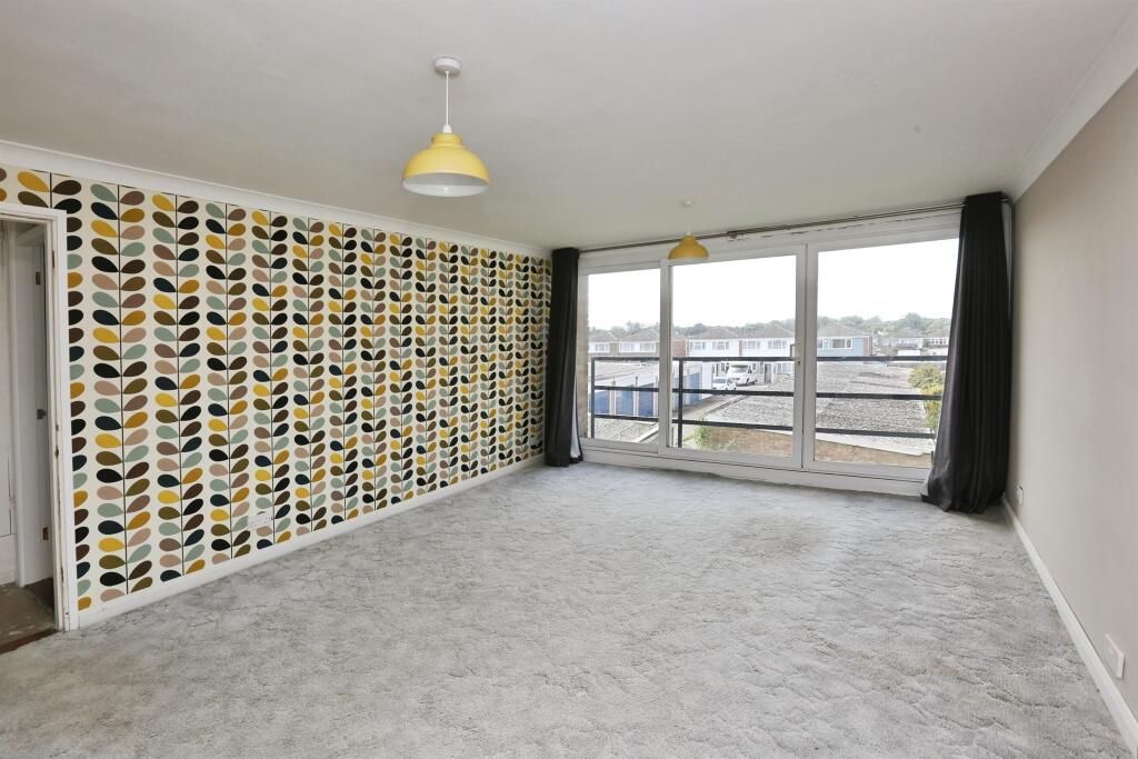 Gale Moor Avenue, Gosport - View 2