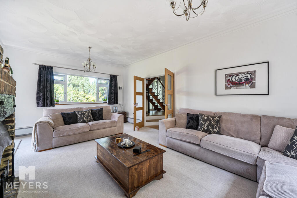 House in Corfe Mullen - View 3