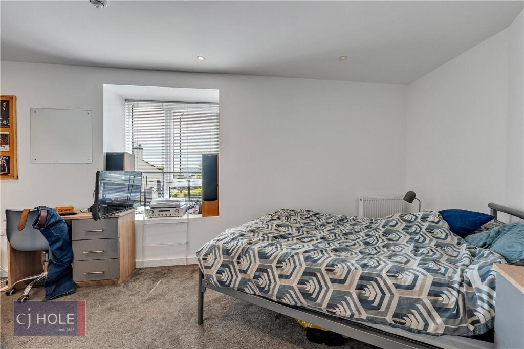 6 bedroom apartment for rent