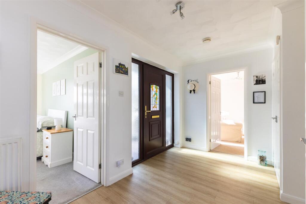 House in Tonbridge - View 4