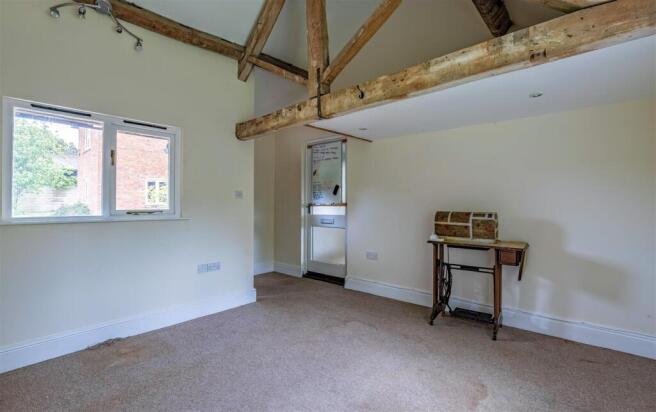 Farm Offices &amp; Outbuilding