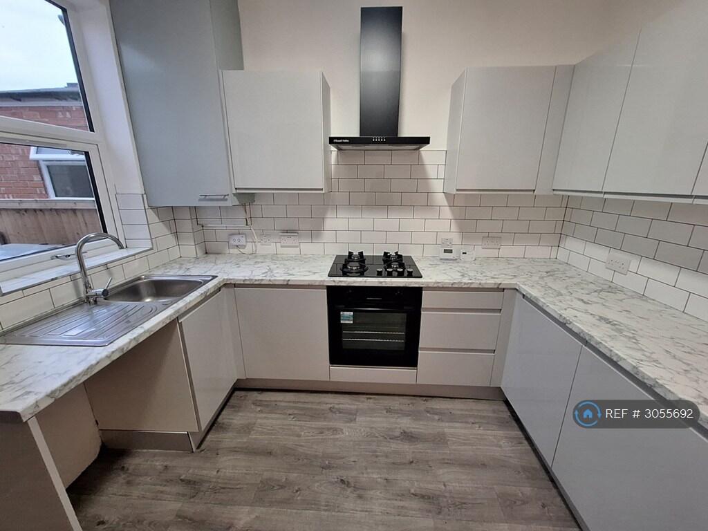 House in Nottingham, Nottinghamshire - View 3