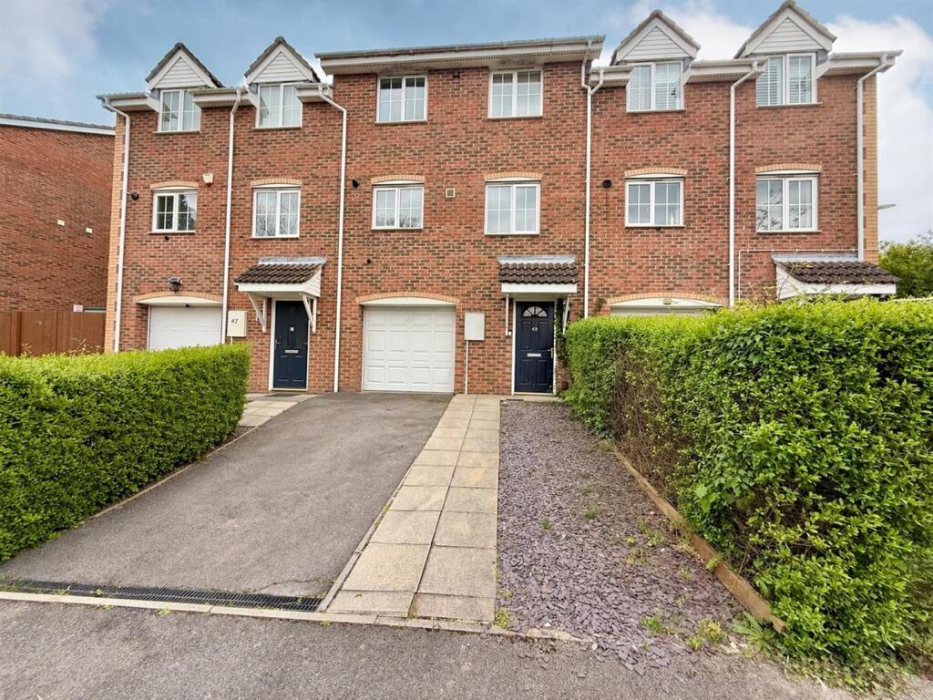Main image of property: Red Oaks Drive,Park Gate ,Southampton